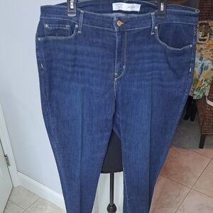 Signature by Levi Strauss Women's Dark Blue Skinny Jeans
